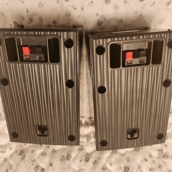 Mini Speaker Samsung (used) - Picture 2 of 11